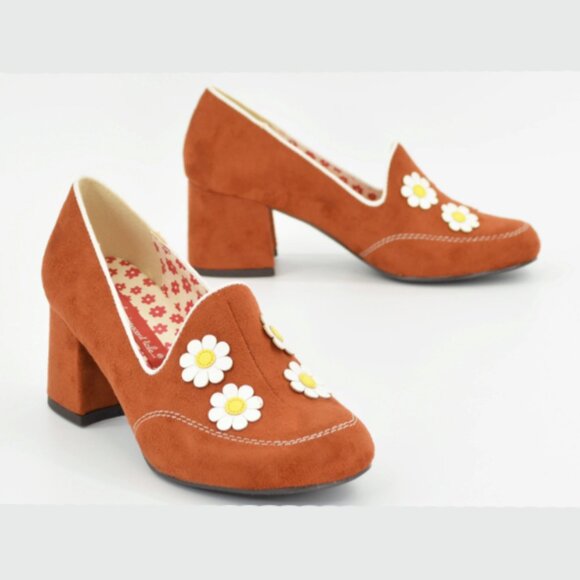 *NEW* b.a.i.t. footwear CONNIE Daisy Pumps in Rust! Size 8.5. Absolutely cute!!! - Picture 11 of 12